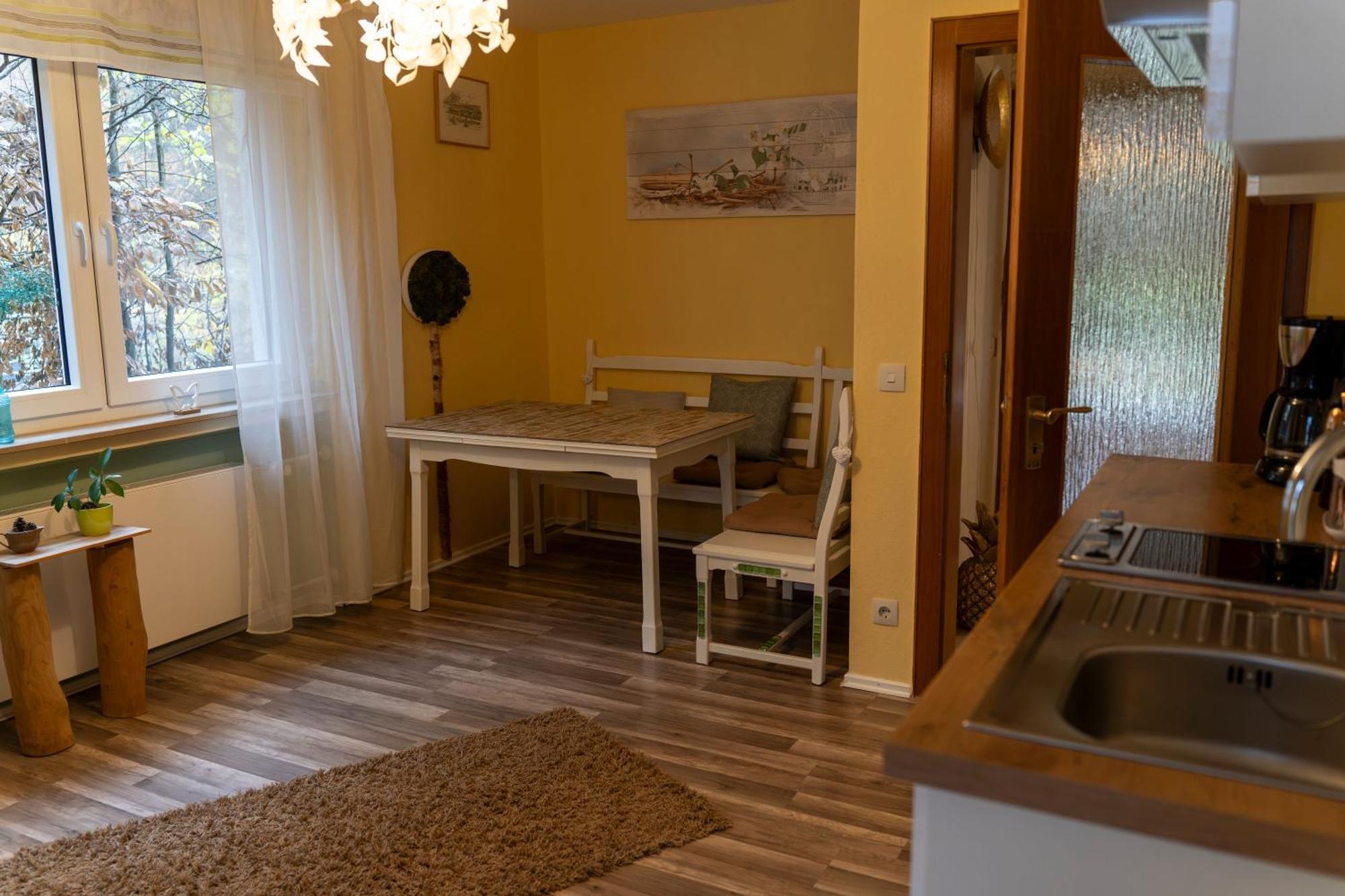 Marburg Apartment Pfiffige Luisa In Ruhiger Waldrandlage Mit Balkon Und Wintergarten Extérieur photo